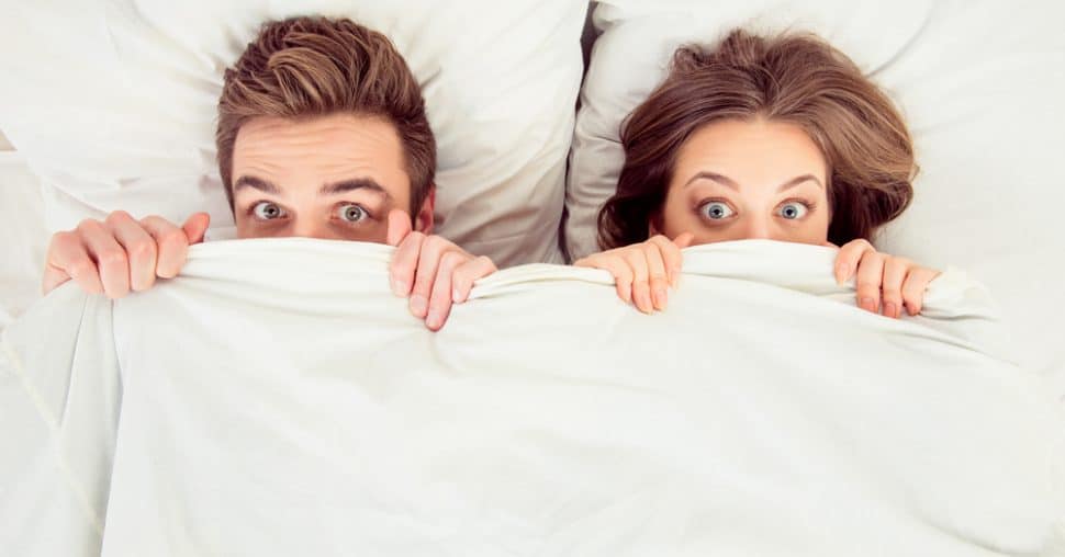 Je sors avec un garçon depuis deux mois et je me sens très amoureuse de lui, mais il veut qu’on passe une nuit ensemble