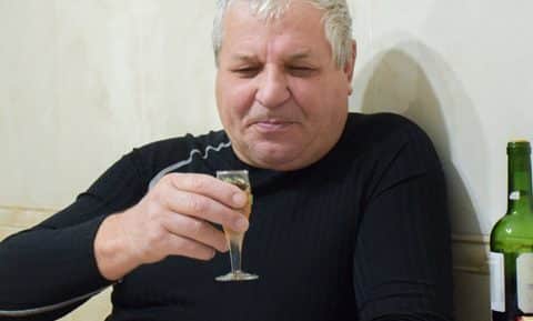 Comment réagir par rapport à mon père qui boit depuis environ 15 ans? 