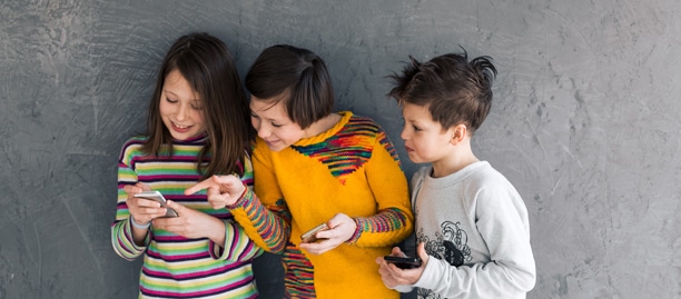 Faut-il donner un smartphone aux enfants ?