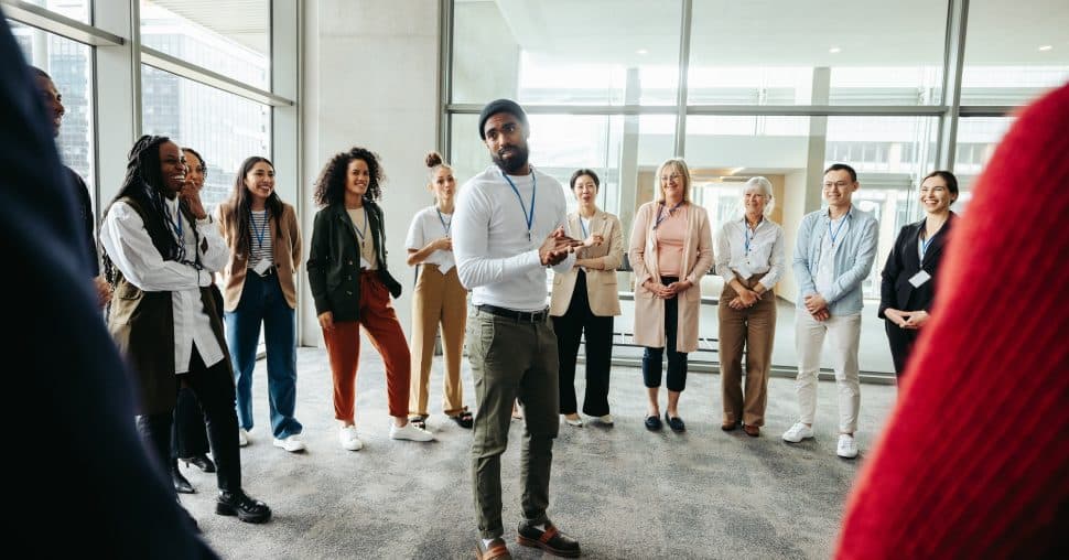 Les 9 types de communication non verbale et leur impact : définition, caractéristiques et exemples