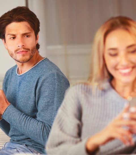 Infidélité : 11 signes d’alerte qui doivent vous interpeller dans votre relation amoureuse