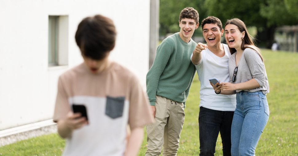 Waarom “sadfishing” op social media onze tieners verslindt