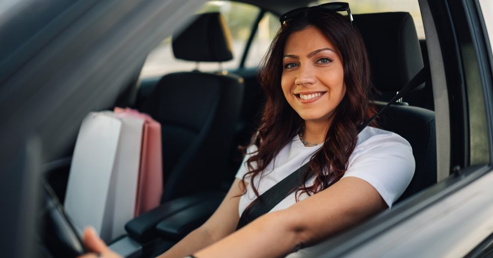 Hoe deze moeder van drie extra verdient met één simpele sticker op haar auto