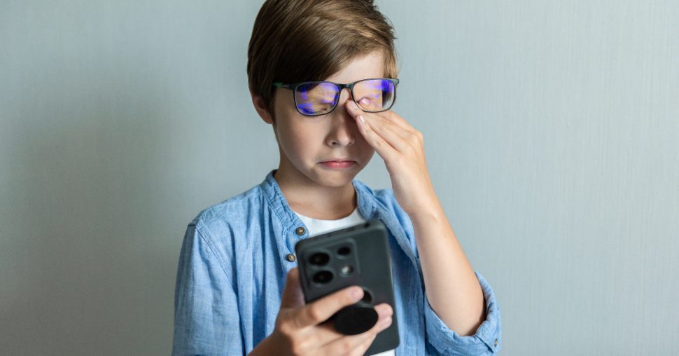 Hoe een moeder de schermverslaving van haar zoon doorbrak met één simpele truc