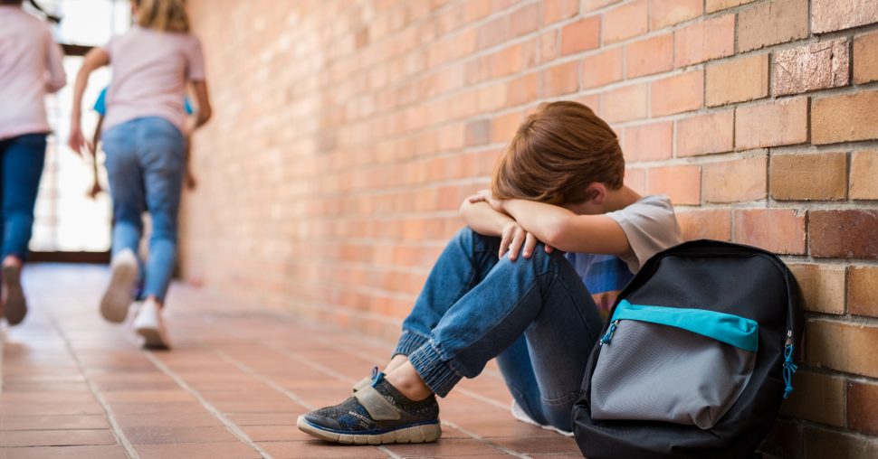 Stilzwijgen als noodkreet: ontdek het verborgen leed van gepeste kinderen in België