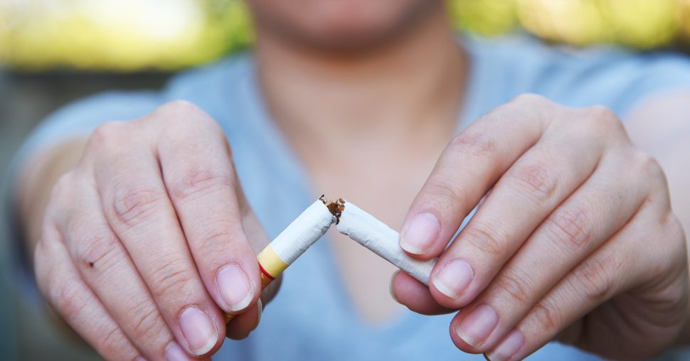 Vanaf 1 juli verboden te roken op deze openbare plekken in België: Ontdek waar!