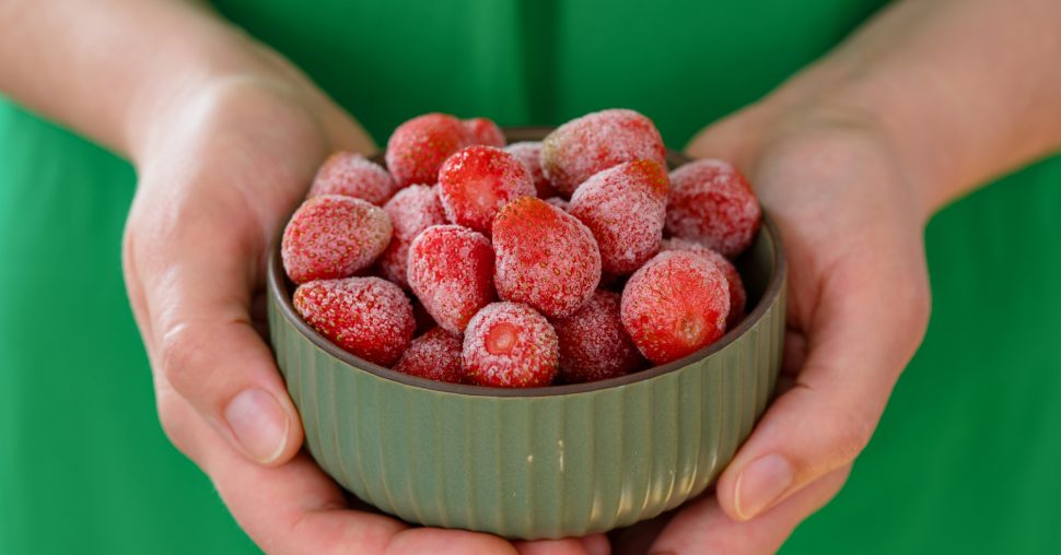 Voorkom razendsnelle bederf van je aardbeien met deze bewaarfout!