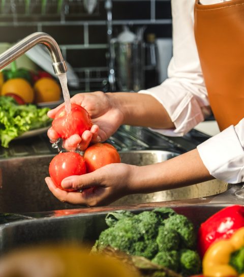 Wat zit er echt op je fruit? Veel erger dan pesticiden!