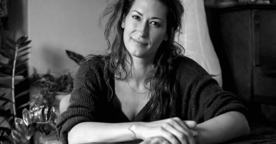 TV-psycholoog Sarah Van Pelt: ‘Mensen geven zich op voor hét avontuur van hun leven, en achteraf vragen ze zich af wat hun bezielde’